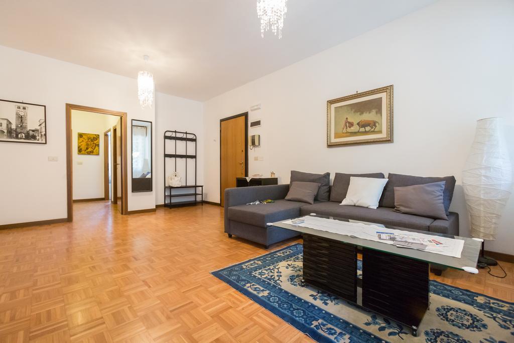 Bolognina Central Apartment Bologna Kültér fotó
