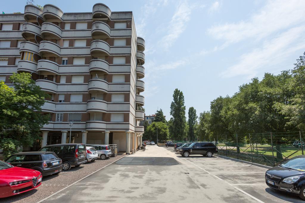Bolognina Central Apartment Bologna Kültér fotó