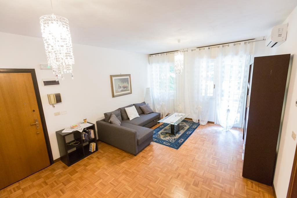 Bolognina Central Apartment Bologna Kültér fotó